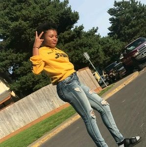 Meet your Posher, Miracle